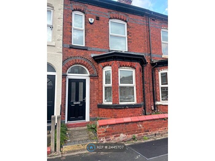 3 Bedroom Terraced House To Rent In Aberdeen Crescent, Stockport, SK3