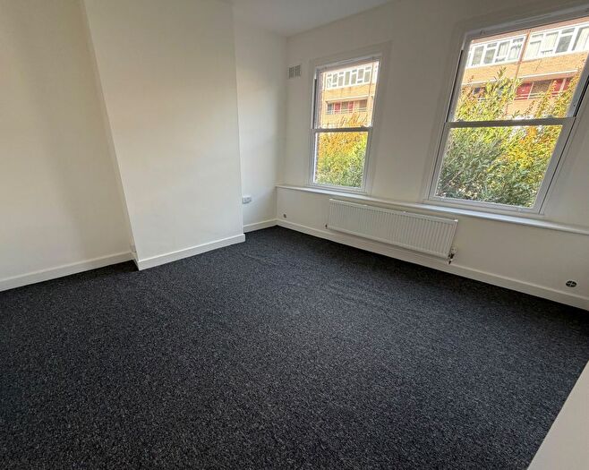 1 Bedroom Flat To Rent In Pembury Road, London, N17
