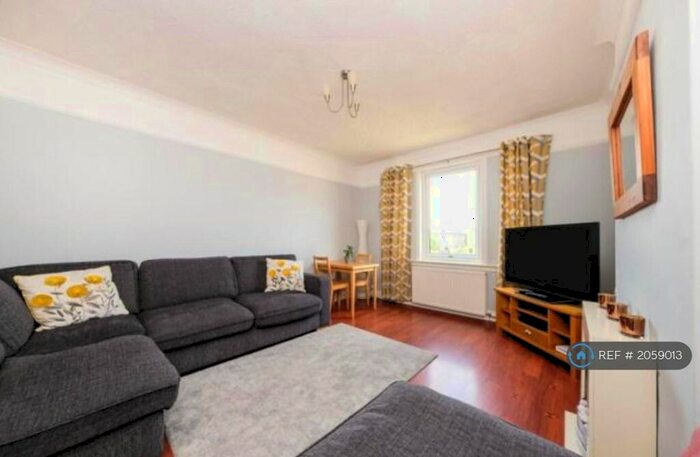 3 Bedroom Flat To Rent In Glebe Gardens, Tayport, DD6