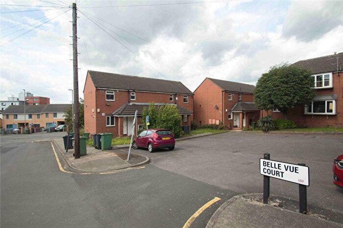 1 Bedroom Flat To Rent In Belle Vue Court, Leeds, West Yorkshire, LS3