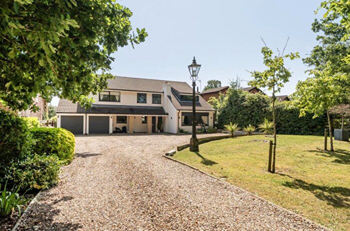 4 Bedroom Detached House For Sale In Rivendell, Westfield Road, Oakley, Bedford, MK43