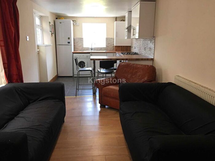 5 Bedroom Terraced House To Rent In Wyeverne Road, Cathays, CF24