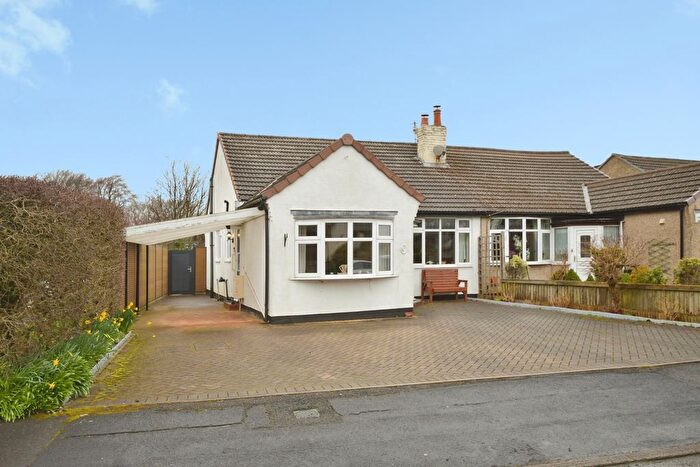 3 Bedroom Detached House For Sale In Central Drive, Buxton, Derbyshire, SK17