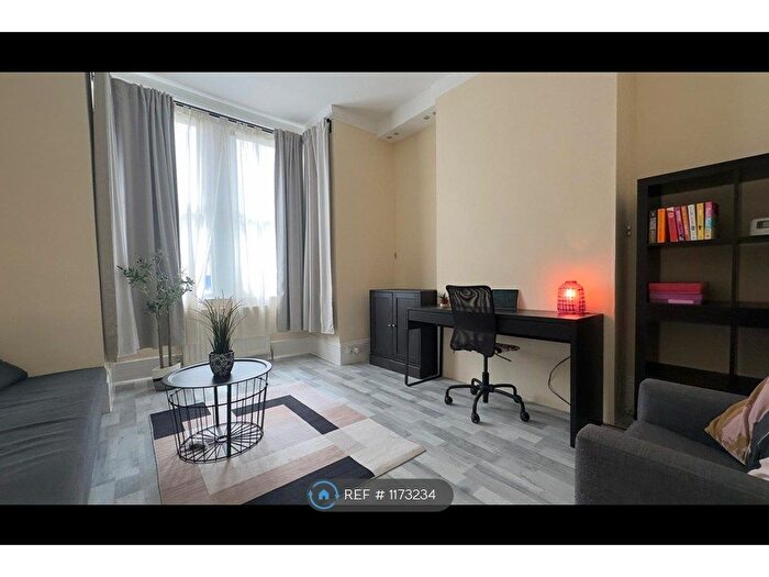 1 Bedroom Flat To Rent In London, London, N22