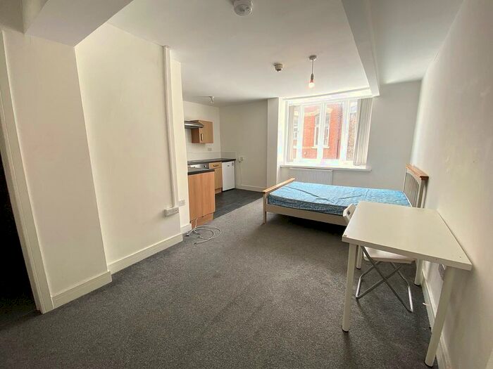 Studio To Rent In St. Pauls Road, Southsea, PO5