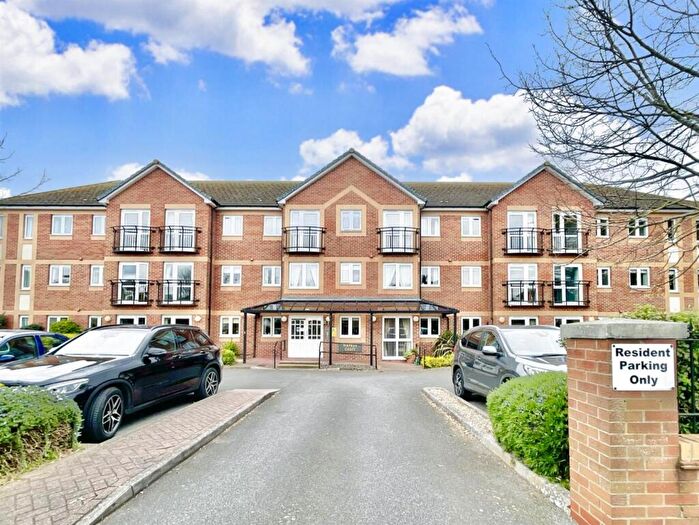 1 Bedroom Apartment For Sale In Hardys Court, Dorchester Road, DT4