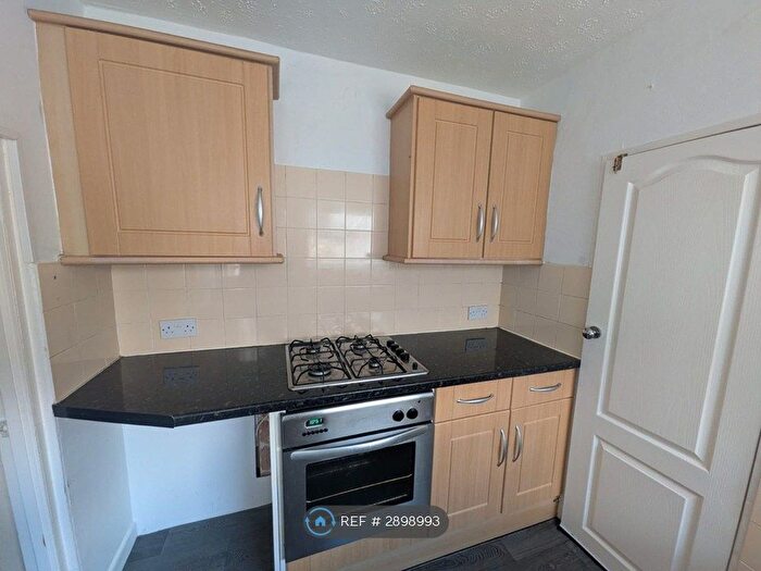 2 Bedroom Terraced House To Rent In Molyneaux Place, Plymouth, PL1