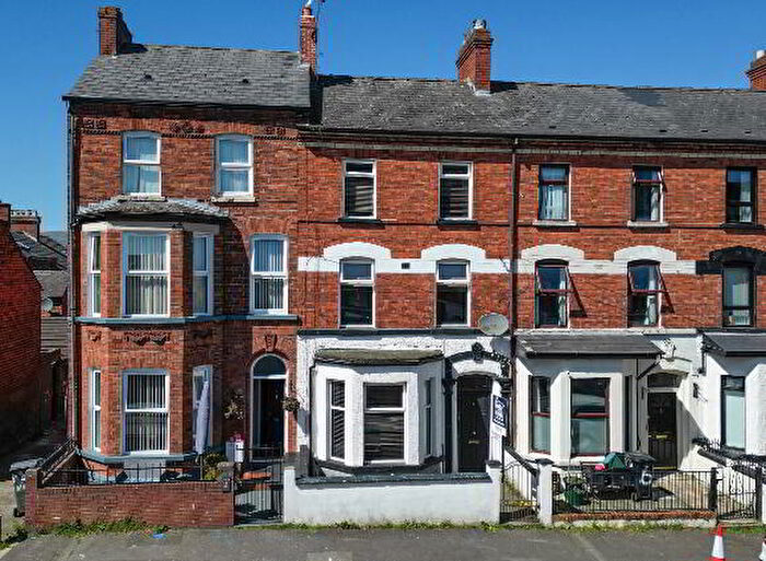 4 Bedroom Mid Terraced House For Sale In Newington Street, Belfast, BT15