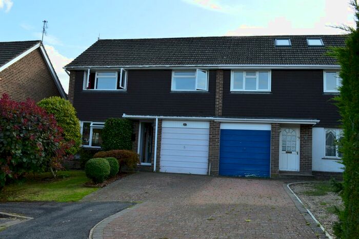 3 Bedroom Property To Rent In Treloyhan Close, Chandlers Ford, Eastleigh, SO53