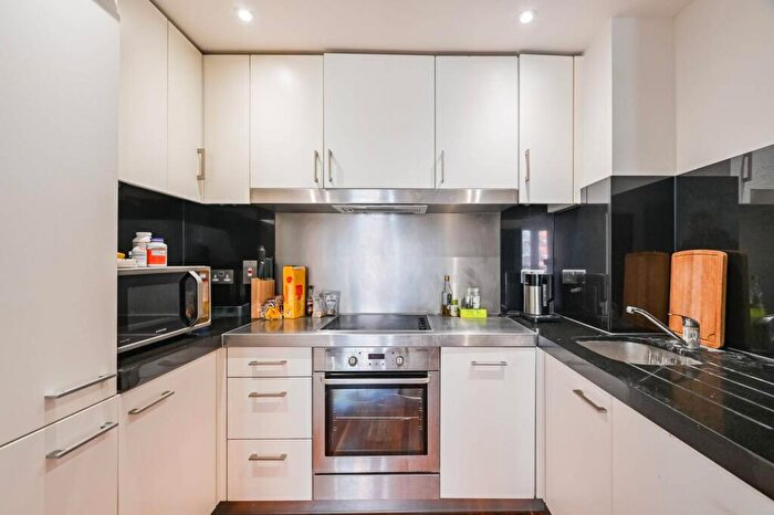 1 Bedroom Flat For Sale In New Providence Wharf, Canary Wharf, London, E14