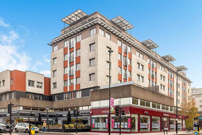 1 Bedroom Flat For Sale In Lait House Albemarle Road, Beckenham, BR3