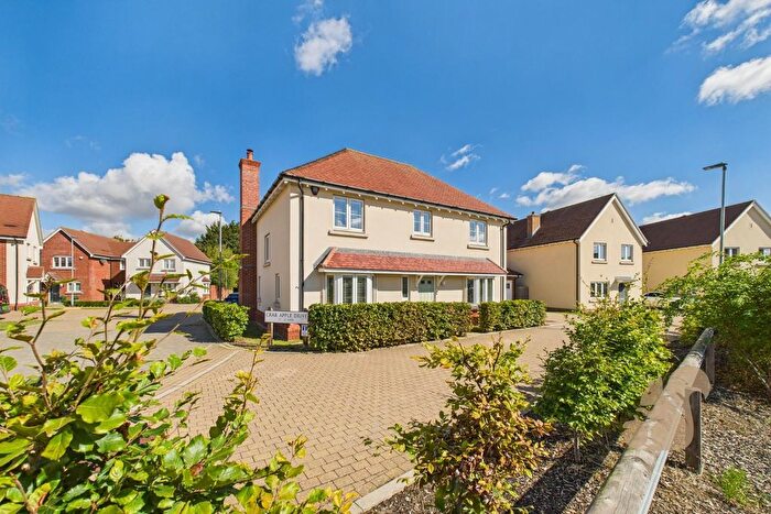 4 Bedroom Detached House For Sale In Crab Apple Drive, Black Notley, Braintree, CM77
