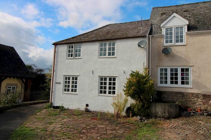 2 Bedroom Cottage To Rent In Glendower Street, Monmouth, NP25