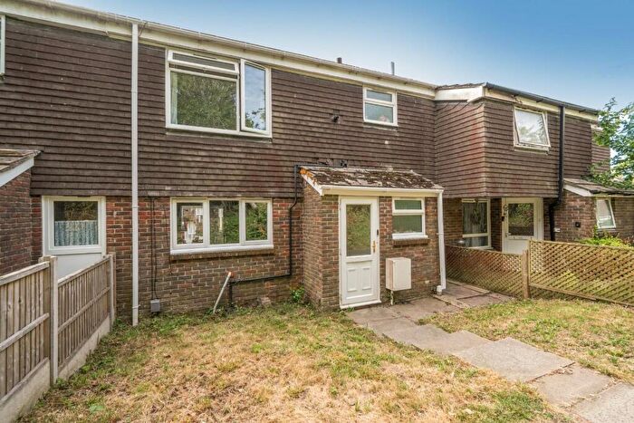 3 Bedroom Terraced House For Sale In Rosebay Court, Waterlooville, PO7