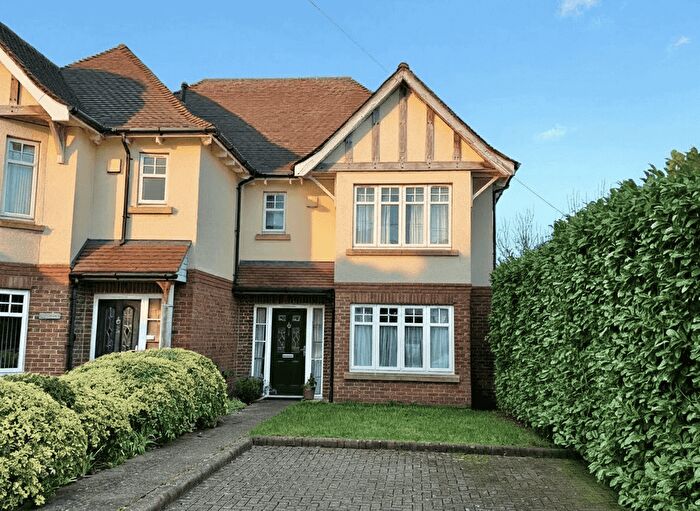 3 Bedroom Semi Detached House For Sale In St Anns Gate, Broadshard Lane, BH24