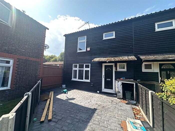 6 Bedroom Semi-Detached House To Rent In Maple Close, Hayes, Greater London, UB4