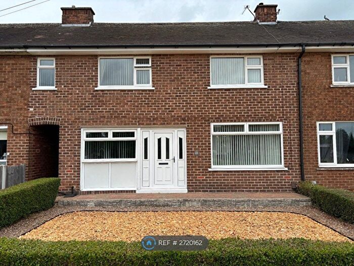 3 Bedroom Terraced House To Rent In Studmoor Road, Rotherham, S61