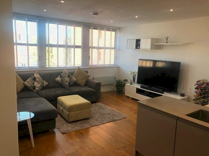 2 Bedroom Flat To Rent In St. Peters Street, Colchester, CO1