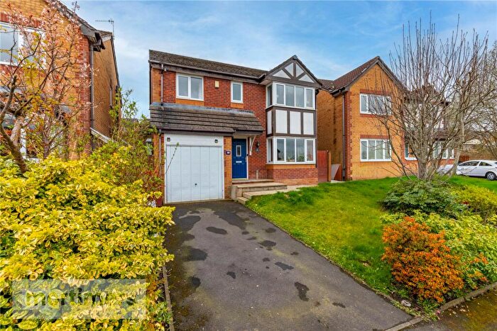 4 Bedroom Detached House For Sale In Taylor Avenue, Blackburn, Lancashire, BB2