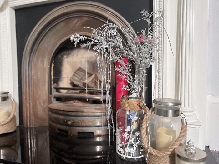 5 Bedroom Detached House To Rent In Golf Open - Walmer Road, Southport - Sleeps, PR8