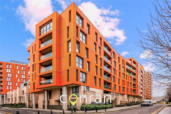 2 Bedroom Flat To Rent In Trefoil House, Christchurch Way, SE10