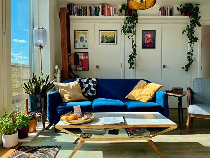 1 Bedroom Flat For Sale In Bond House, Goodwood Road, London, SE14