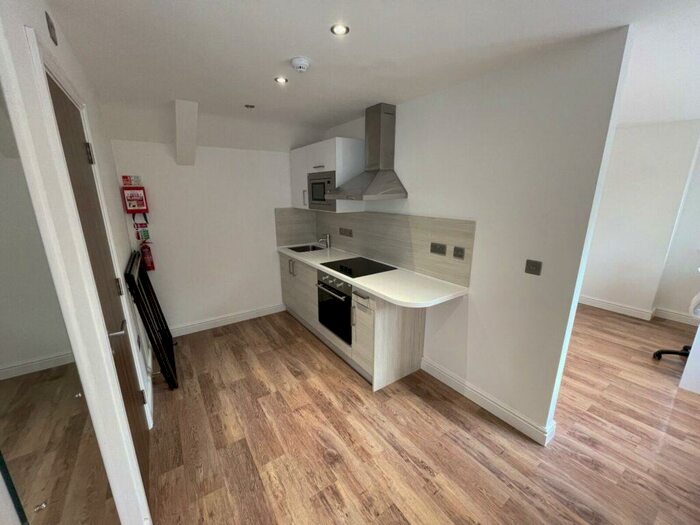 Studio To Rent In Westcotes Drive, Leicester, LE3