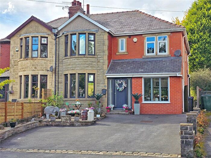5 Bedroom Semi-detached House For Sale In Plantation View, Weir, Rossendale, OL13