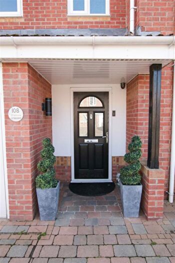 4 Bedroom Detached House For Sale In Walstow Crescent, Armthorpe, Doncaster, DN3