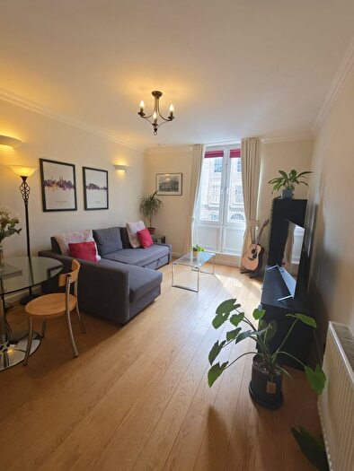 3 Bedroom Flat To Rent In Fettes Row, New Town, Edinburgh, EH3