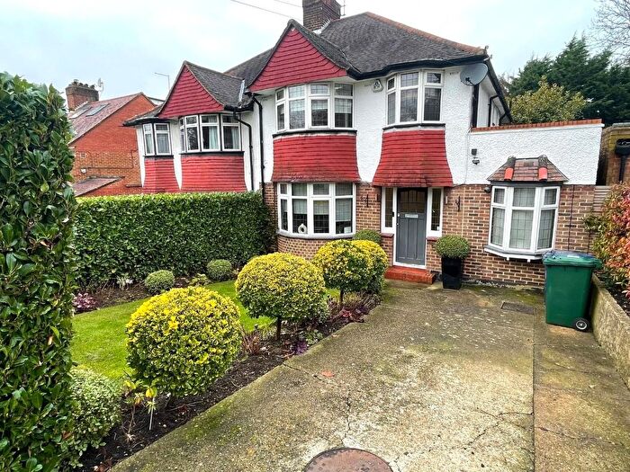 4 Bedroom Semi-Detached House To Rent In Worcester Crescent, Mill Hill, NW7