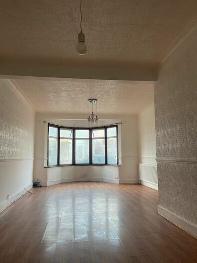4 Bedroom Terraced House To Rent In Ilford, Essex, IG3