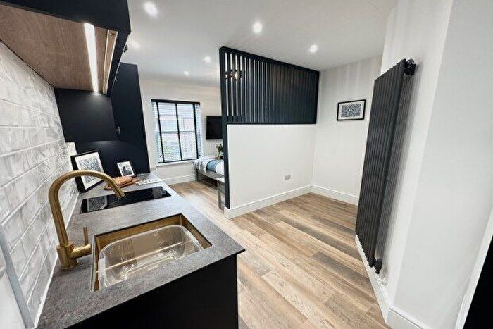 Studio To Rent In Lawford Road, Rugby, CV21