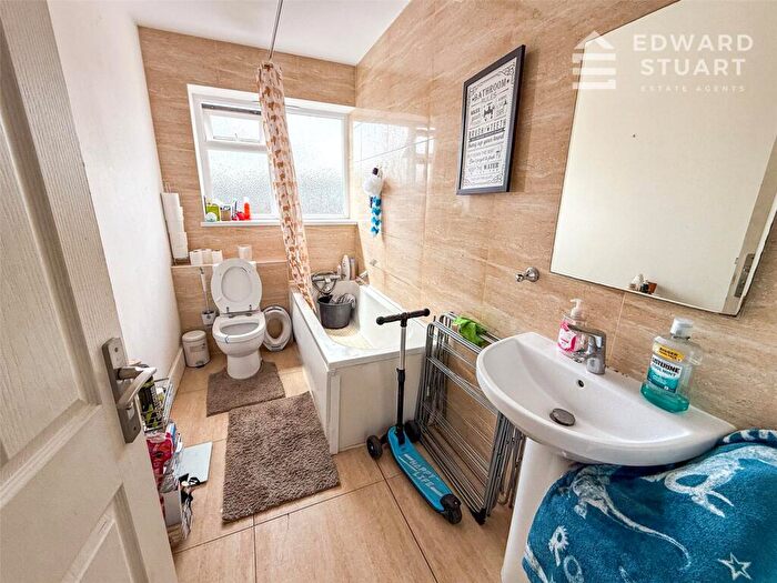 2 Bedroom Apartment For Sale In High Street, Peterborough, Cambridgeshire, PE2