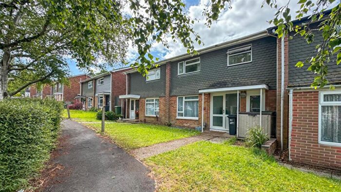 3 Bedroom Terraced House To Rent In Old Farm Road, Oakdale, BH15