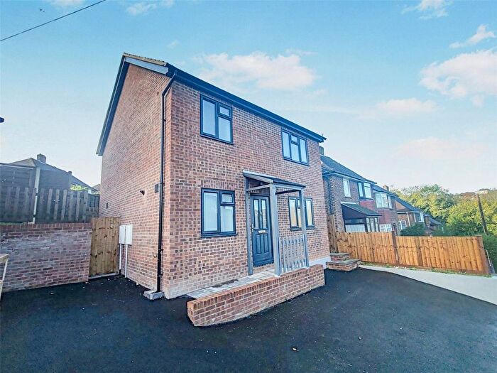 3 Bedroom Detached House For Sale In Cherbourg Crescent, Chatham, Kent, ME5