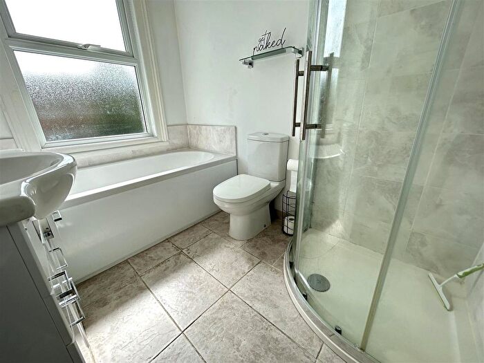 2 Bedroom End Of Terrace House To Rent In Key Road, Clacton-On-Sea, CO15