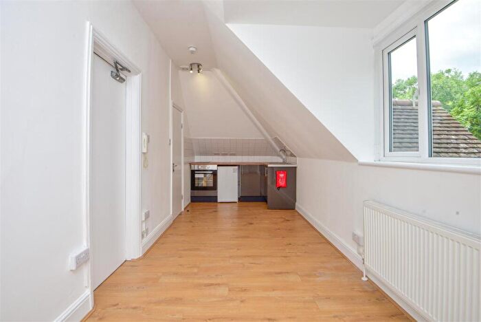 Studio To Rent In Finchley Road, Hampstead, NW3