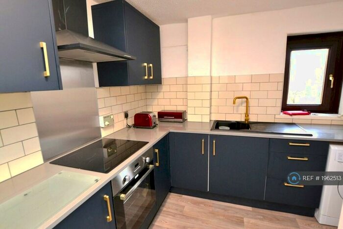 1 Bedroom Flat To Rent In Clyde House, Hamilton, ML3