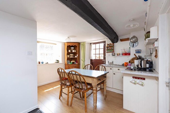 3 Bedroom Cottage For Sale In High Street, Stalbridge, DT10