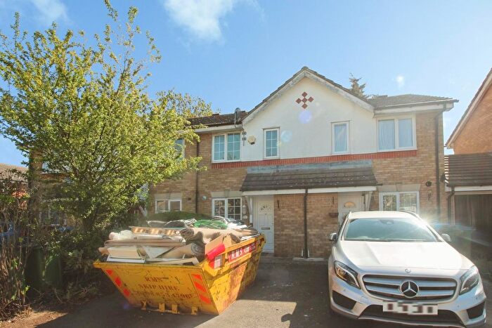 2 Bedroom Property To Rent In Sunset Road, London, SE28