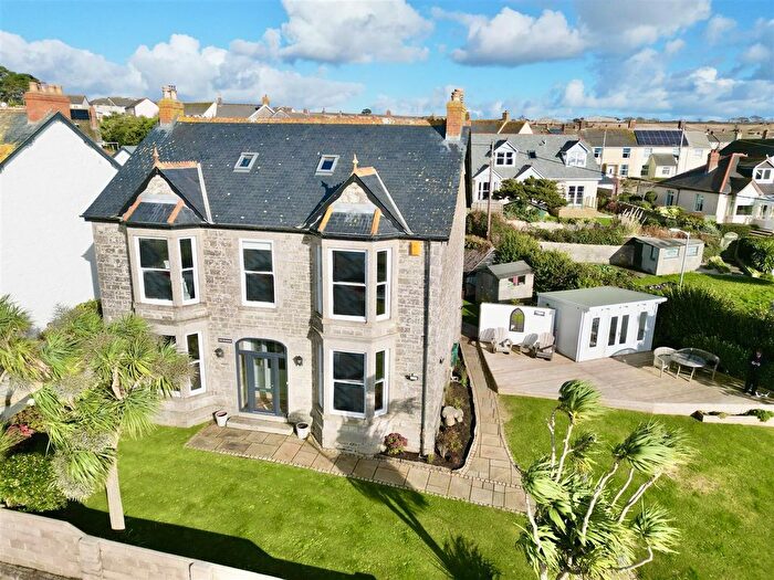 4 Bedroom Detached House For Sale In Pendeen Road, Porthleven, TR13