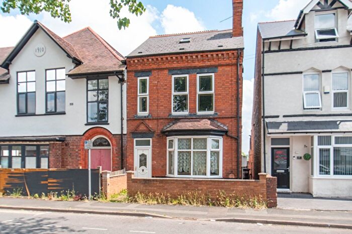 4 Bedroom Detached House To Rent In Archer Road, Redditch, Worcestershire, B98