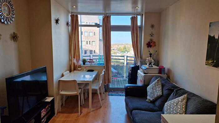 2 Bedroom Flat To Rent In Gerry Raffles Square, London, E15