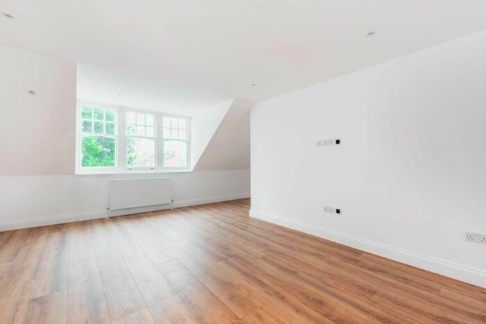 2 Bedroom Flat To Rent In Queens Avenue, Muswell Hill, London, N10