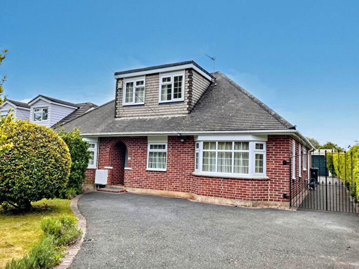 4 Bedroom Detached Bungalow To Rent In Ferndown, Dorset, BH22