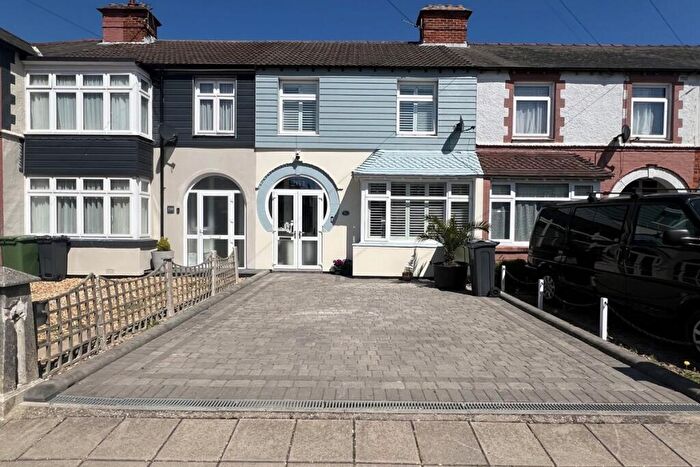 3 Bedroom Terraced House For Sale In Hawthorn Crescent, Cosham, Portsmouth, Hampshire, PO6