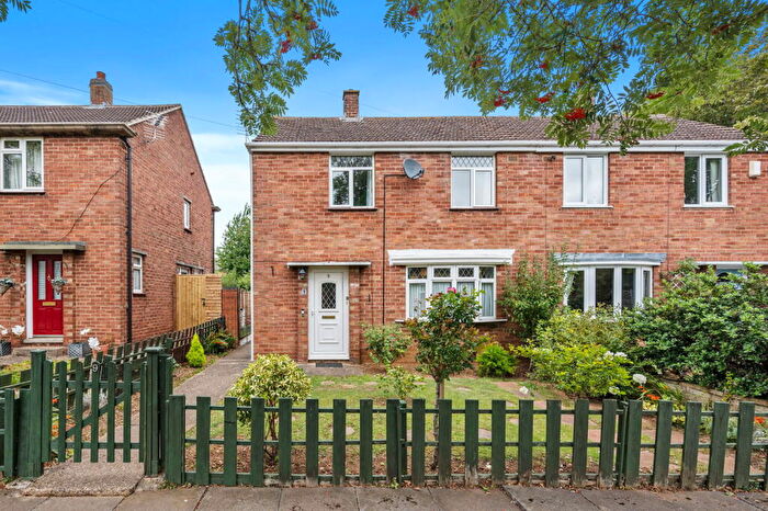 2 Bedroom Semi-Detached House For Sale In Suffolk Place, Kettering, NN15