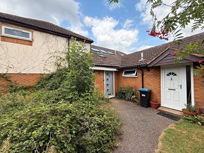 4 Bedroom Bungalow To Rent In Trueman Place, Oldbrook, MK6