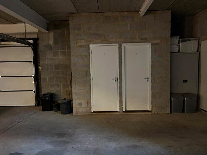 2 Bedroom Apartment For Sale In Warren Road, Alum Chine, BH4